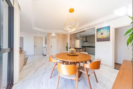 Apartamento à venda com 178m², 4 quartos e 3 vagasSala