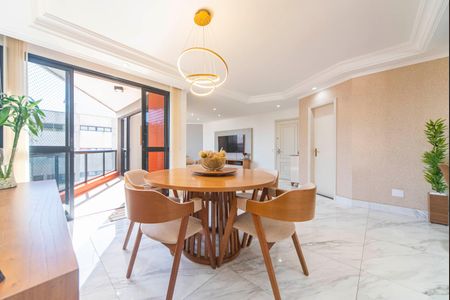 Apartamento à venda com 178m², 4 quartos e 3 vagasSala