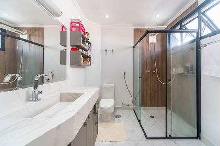 Apartamento à venda com 178m², 4 quartos e 3 vagasBanheiro do Quarto 4
