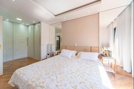 Apartamento à venda com 178m², 4 quartos e 3 vagasQuarto 4