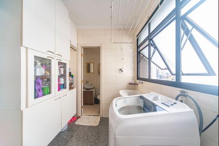 Área de Serviço de apartamento para alugar com 4 quartos, 178m² em Vila Valparaíso, Santo André