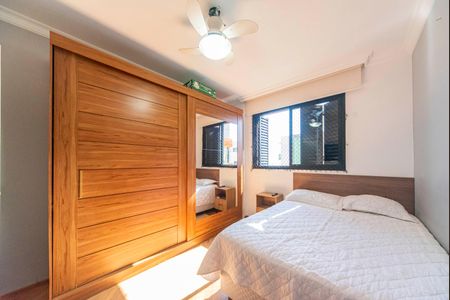Apartamento à venda com 178m², 4 quartos e 3 vagasQuarto 2