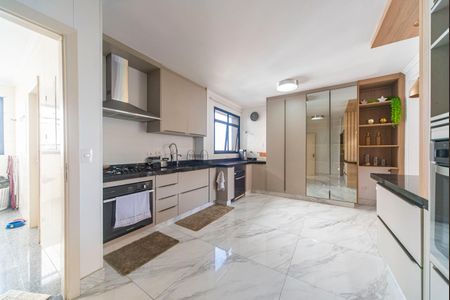 Apartamento à venda com 178m², 4 quartos e 3 vagasCozinha 