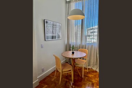 Apartamento à venda com 48m², 1 quarto e sem vaga