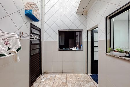 Área de Serviço de casa para alugar com 3 quartos, 80m² em Vila Invernada, São Paulo