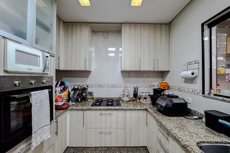 Cozinha de casa para alugar com 3 quartos, 80m² em Vila Invernada, São Paulo