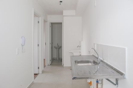 Cozinha e Área de Serviço de apartamento para alugar com 2 quartos, 34m² em Parque Industrial Tomas Edson, São Paulo