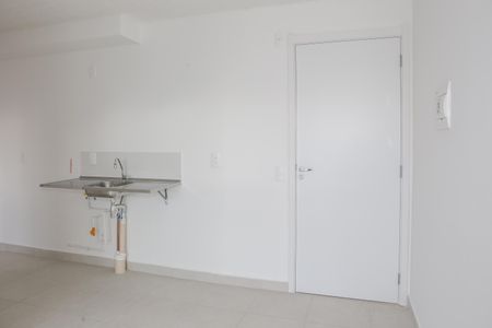 Apartamento para alugar com 34m², 2 quartos e sem vaga Apartamento para alugar com 34m², 2 quartos e sem vagaSala e Sacada