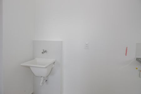 Cozinha e Área de Serviço de apartamento para alugar com 2 quartos, 34m² em Parque Industrial Tomas Edson, São Paulo