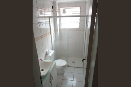 Banheiro de apartamento para alugar com 1 quarto, 37m² em Menino Deus, Porto Alegre