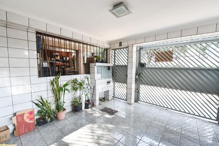 Garagem de casa à venda com 3 quartos, 132m² em Ipiranga, São Paulo