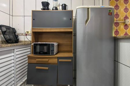Cozinha  de apartamento para alugar com 1 quarto, 40m² em Vila Caiçara, Praia Grande