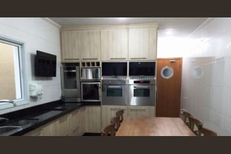 Casa à venda com 4 quartos, 223m² em Parque da Vila Prudente, São Paulo