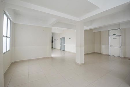 Apartamento à venda com 70m², 3 quartos e 1 vaga Apartamento à venda com 70m², 3 quartos e 1 vagaÁrea comum - Salão de festas