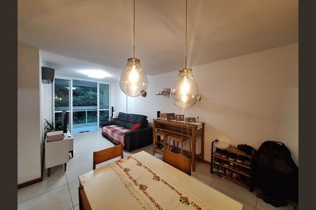 Apartamento para alugar com 84m², 2 quartos e 1 vagaSala