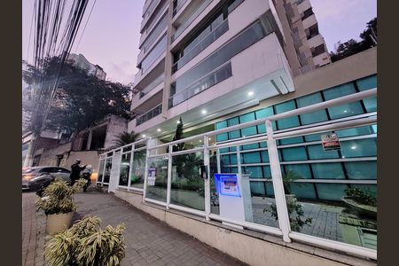 Apartamento para alugar com 84m², 2 quartos e 1 vagaFachada