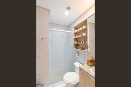 Banheiro  de apartamento à venda com 3 quartos, 68m² em Vila Campesina, Osasco