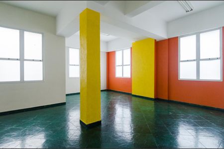 Apartamento à venda com 70m², 3 quartos e 1 vaga Apartamento à venda com 70m², 3 quartos e 1 vagaÁrea comum - Salão de festas