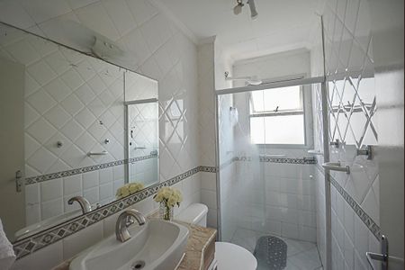 Apartamento à venda com 70m², 3 quartos e 1 vaga Apartamento à venda com 70m², 3 quartos e 1 vagaBanheiro