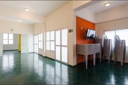 Apartamento à venda com 70m², 3 quartos e 1 vaga Apartamento à venda com 70m², 3 quartos e 1 vagaÁrea comum - Salão de festas