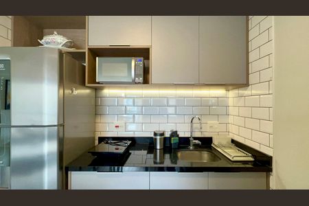 Apartamento à venda com 43m², 1 quarto e 1 vaga Apartamento à venda com 43m², 1 quarto e 1 vagaCozinha - Armários