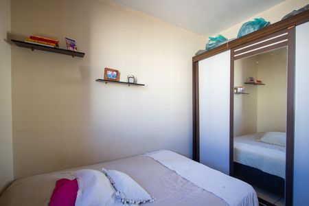 Quarto 1 de apartamento para alugar com 2 quartos, 50m² em Vista Alegre, São Gonçalo