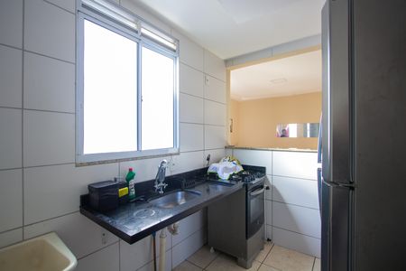 Cozinha de apartamento para alugar com 2 quartos, 50m² em Vista Alegre, São Gonçalo