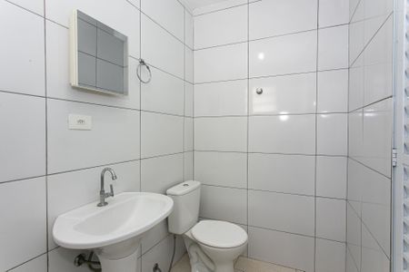 Studio para alugar com 30m², 1 quarto e sem vaga Studio para alugar com 30m², 1 quarto e sem vagaBanheiro