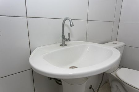 Studio para alugar com 30m², 1 quarto e sem vaga Studio para alugar com 30m², 1 quarto e sem vagaBanheiro