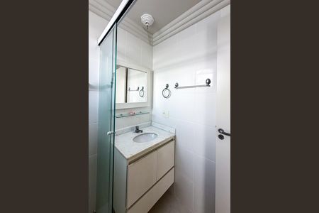 Apartamento para alugar com 63m², 2 quartos e 1 vaga Apartamento para alugar com 63m², 2 quartos e 1 vagaBanheiro da Suíte