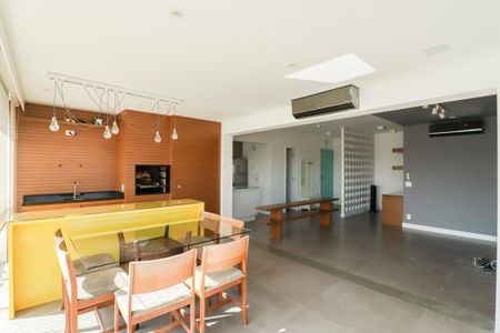 Apartamento à venda com 95m², 2 quartos e 2 vagas Apartamento à venda com 95m², 2 quartos e 2 vagasSala/Cozinha/Área de Serviço
