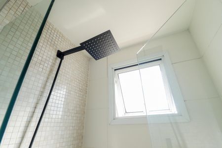 Apartamento à venda com 95m², 2 quartos e 2 vagas Apartamento à venda com 95m², 2 quartos e 2 vagasBanheiro da Suíte 1