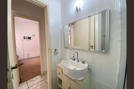 Apartamento para alugar com 55m², 3 quartos e 1 vaga Apartamento para alugar com 55m², 3 quartos e 1 vagaBanheiro social