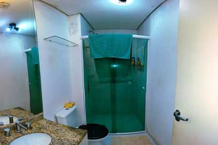 Banheiro de apartamento à venda com 3 quartos, 77m² em Vila Andrade, São Paulo