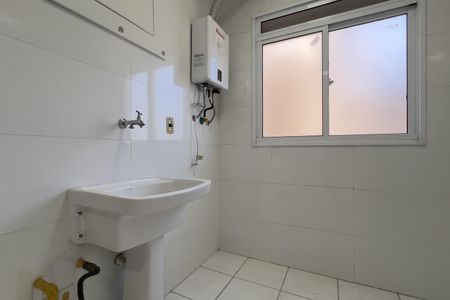 Apartamento para alugar com 77m², 2 quartos e 1 vaga Apartamento para alugar com 77m², 2 quartos e 1 vagaCozinha e Área de Serviço