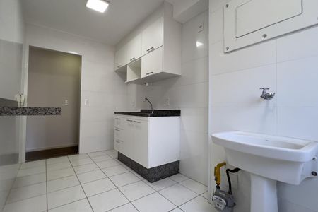 Apartamento para alugar com 77m², 2 quartos e 1 vaga Apartamento para alugar com 77m², 2 quartos e 1 vagaCozinha e Área de Serviço