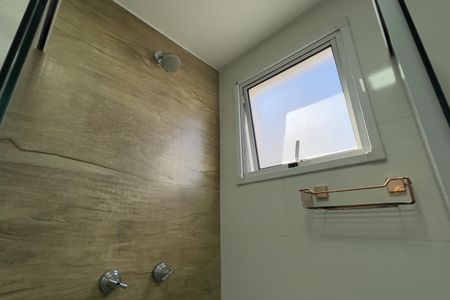 Apartamento para alugar com 77m², 2 quartos e 1 vaga Apartamento para alugar com 77m², 2 quartos e 1 vagaBanheiro da Suíte