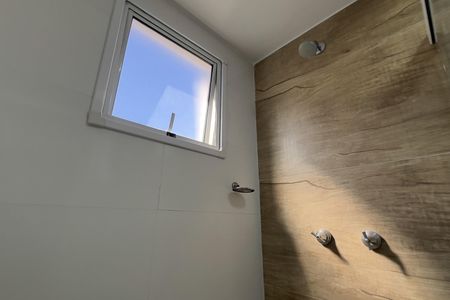 Apartamento para alugar com 77m², 2 quartos e 1 vaga Apartamento para alugar com 77m², 2 quartos e 1 vagaBanheiro