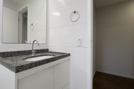 Apartamento para alugar com 77m², 2 quartos e 1 vaga Apartamento para alugar com 77m², 2 quartos e 1 vagaBanheiro