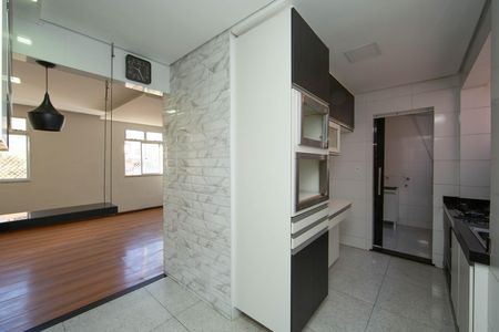Apartamento para alugar com 98m², 3 quartos e 1 vaga Apartamento para alugar com 98m², 3 quartos e 1 vagaCOZINHA