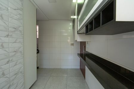 Apartamento para alugar com 98m², 3 quartos e 1 vaga Apartamento para alugar com 98m², 3 quartos e 1 vagaCOZINHA