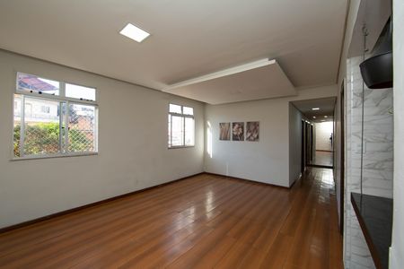 SALA de apartamento para alugar com 3 quartos, 98m² em Madre Gertrudes, Belo Horizonte
