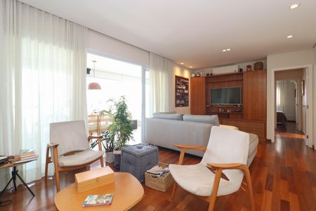 Apartamento para alugar com 3 quartos, 127m² em Sumaré, São Paulo