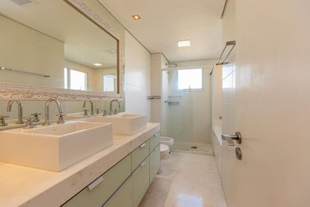 Apartamento à venda com 386m², 4 quartos e 4 vagas