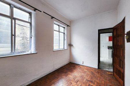 Apartamento à venda com 30m², 1 quarto e sem vaga Apartamento à venda com 30m², 1 quarto e sem vagaSala