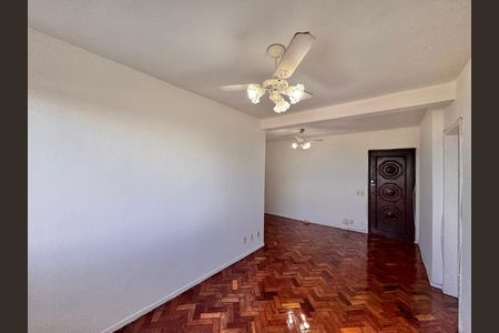 Sala de apartamento à venda com 2 quartos, 58m² em Barra da Tijuca, Rio de Janeiro