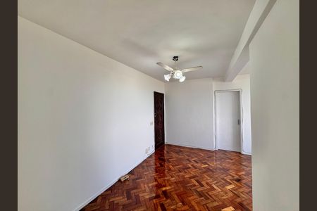 Sala de apartamento à venda com 2 quartos, 58m² em Barra da Tijuca, Rio de Janeiro