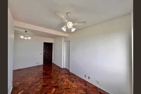 Sala de apartamento à venda com 2 quartos, 58m² em Barra da Tijuca, Rio de Janeiro