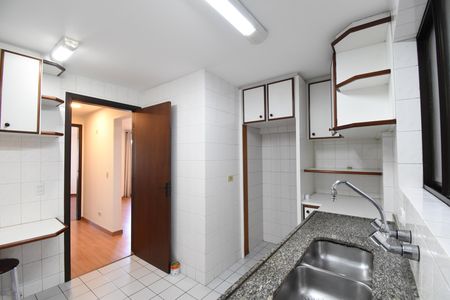 Apartamento à venda com 74m², 2 quartos e 1 vagaCozinha