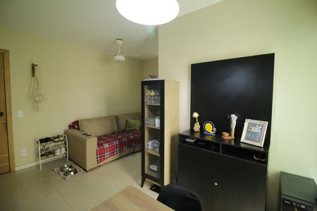 Sala de apartamento para alugar com 2 quartos, 45m² em Jacarepaguá, Rio de Janeiro